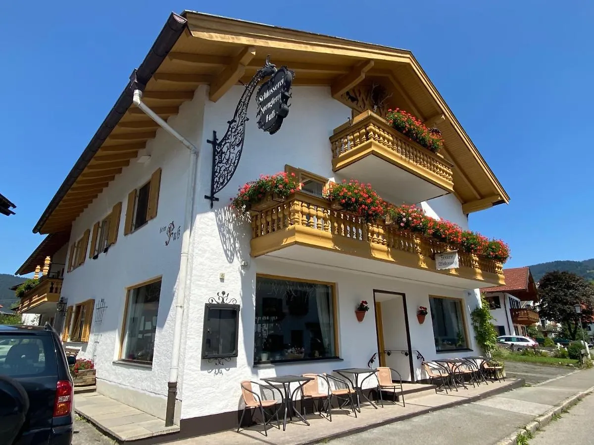 Gastehaus Veronika: Breakfast Buffet & KönigsCard Attractions Included Unterammergau